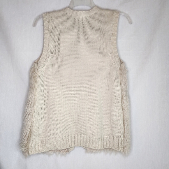 Eyeshadow Brand Womens Cream Faux Fur With Knit Back Sweater Vest Size M - Picture 2 of 7